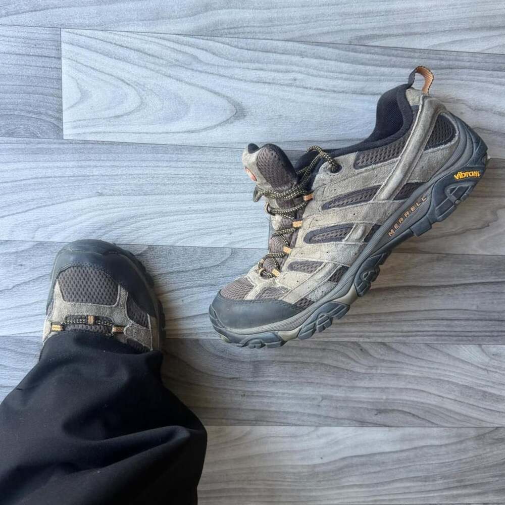 Merrell Moab Hiking Shoes Mens 10.5 Brown Suede Vibram Sole